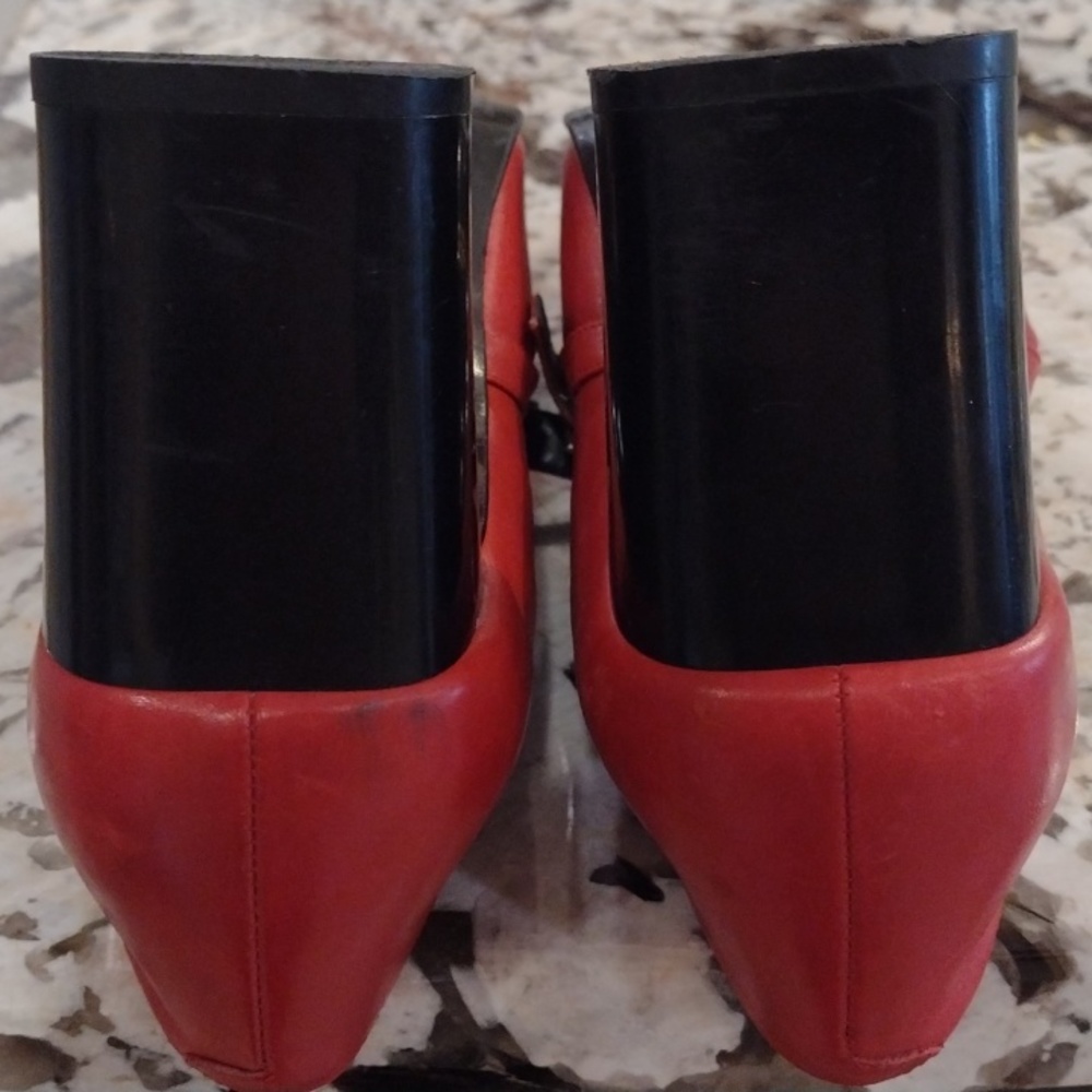 Women's Red Mary Jane Heels - Picture 4 of 8